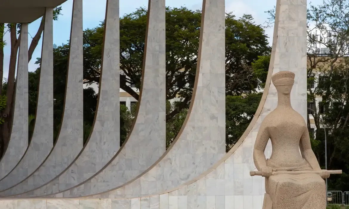 ABJD Solicita ao STF Responsabilização Civil de Eduardo Bolsonaro