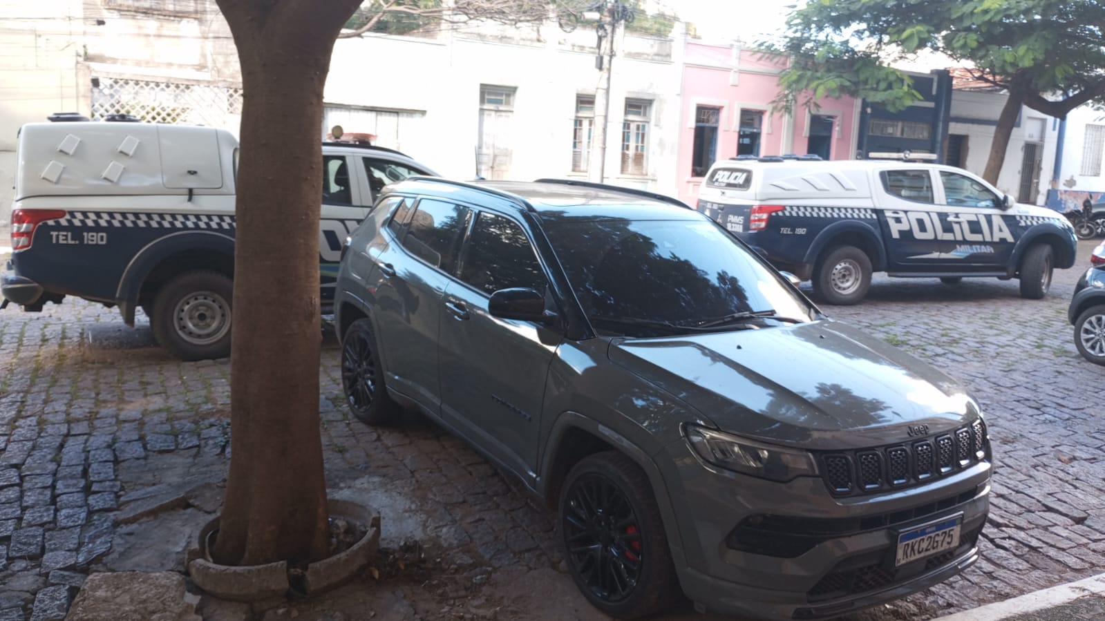 Polícia Militar recupera veículo com registro de roubo em Corumbá