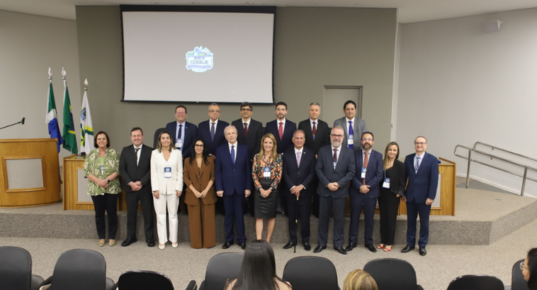 XXV CODEJE é encerrado com debates e homenagem ao presidente do TRE-MS