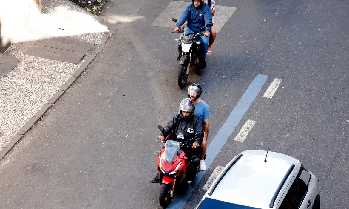 10 Dicas essenciais para uma viagem de moto segura no Brasil