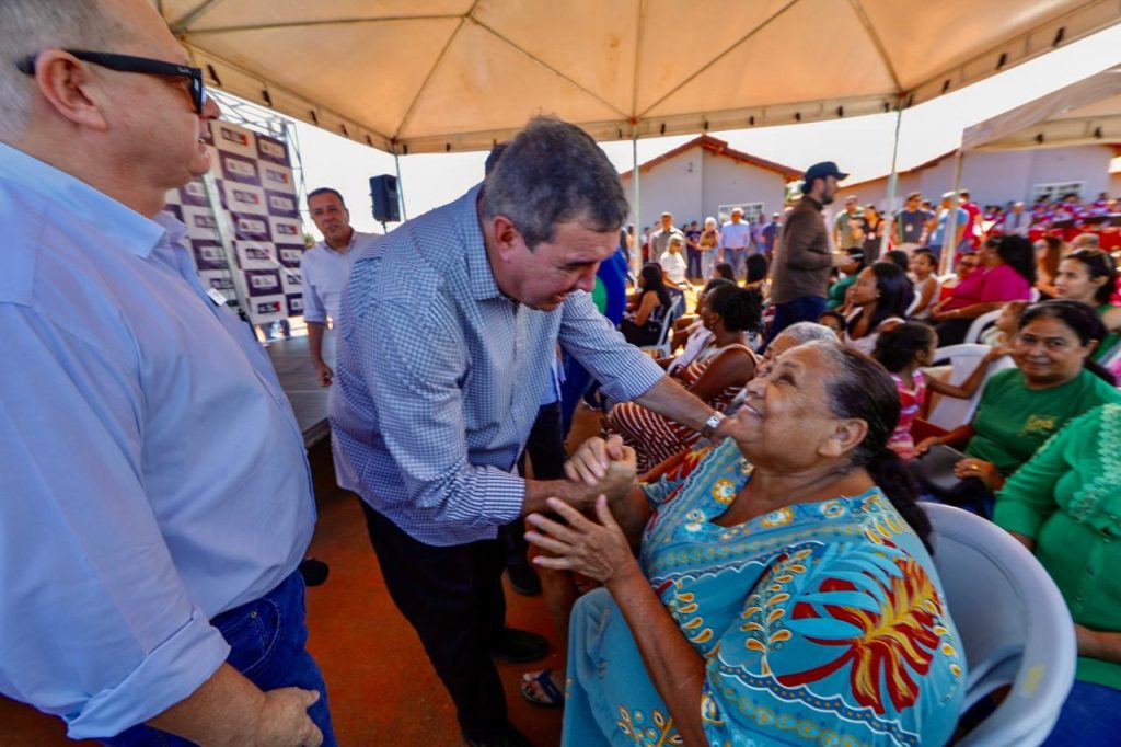 Governo entrega 30 novas casas populares em Três Lagoas