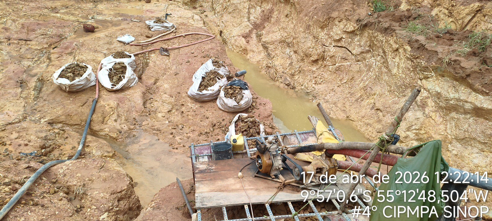 Polícia Ambiental fecha garimpo ilegal e prende homem em Novo Mundo