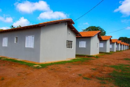 Três Lagoas entrega 30 novas casas do Conjunto Violetas III neste domingo