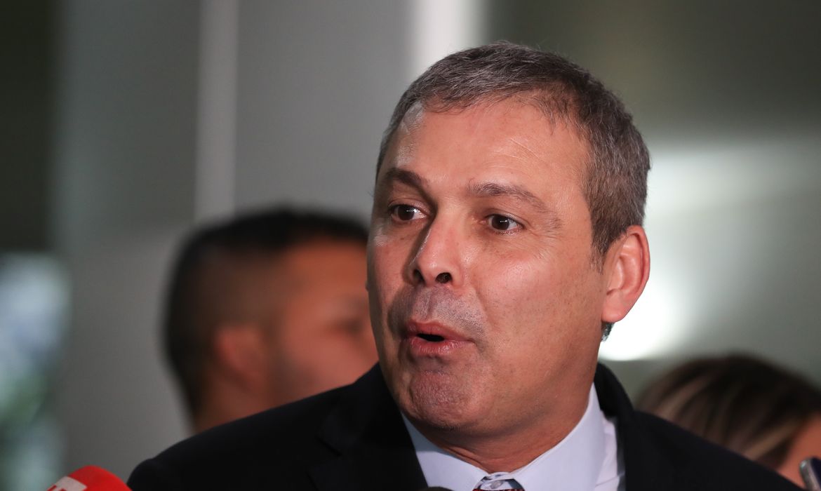 https://s3.us-east-005.backblazeb2.com/inferenciati-hmlg-inferenciacms-media/sites/logo/DeputadoacionaJustiacontraaltadeat15nacontadeluznoRio.png