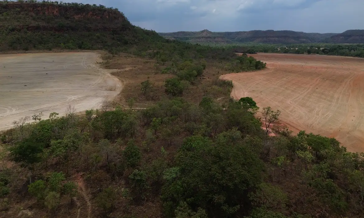 https://s3.us-east-005.backblazeb2.com/inferenciati-hmlg-inferenciacms-media/sites/logo/FronteiraCerradoExpansodoAgronoCoraoHdricodoBrasil.png